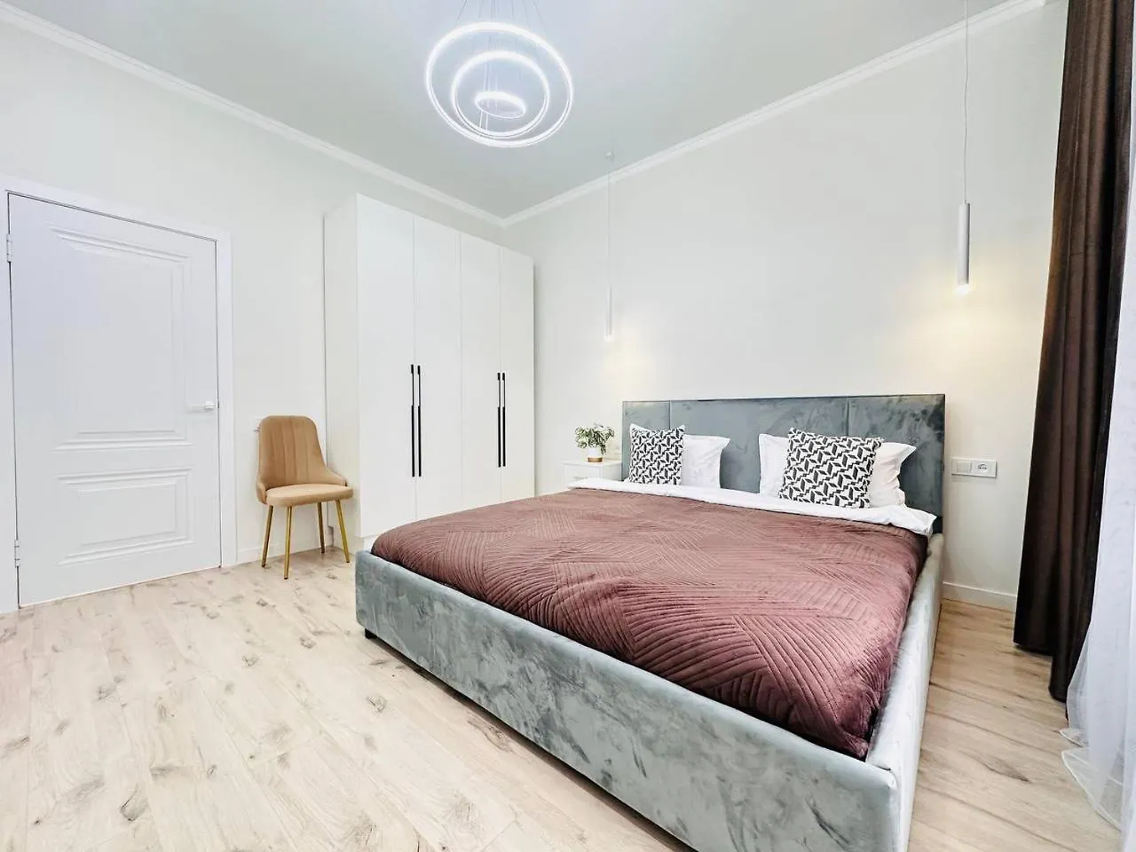 Daire Estet 3-Room, Residential Complex Almatı
